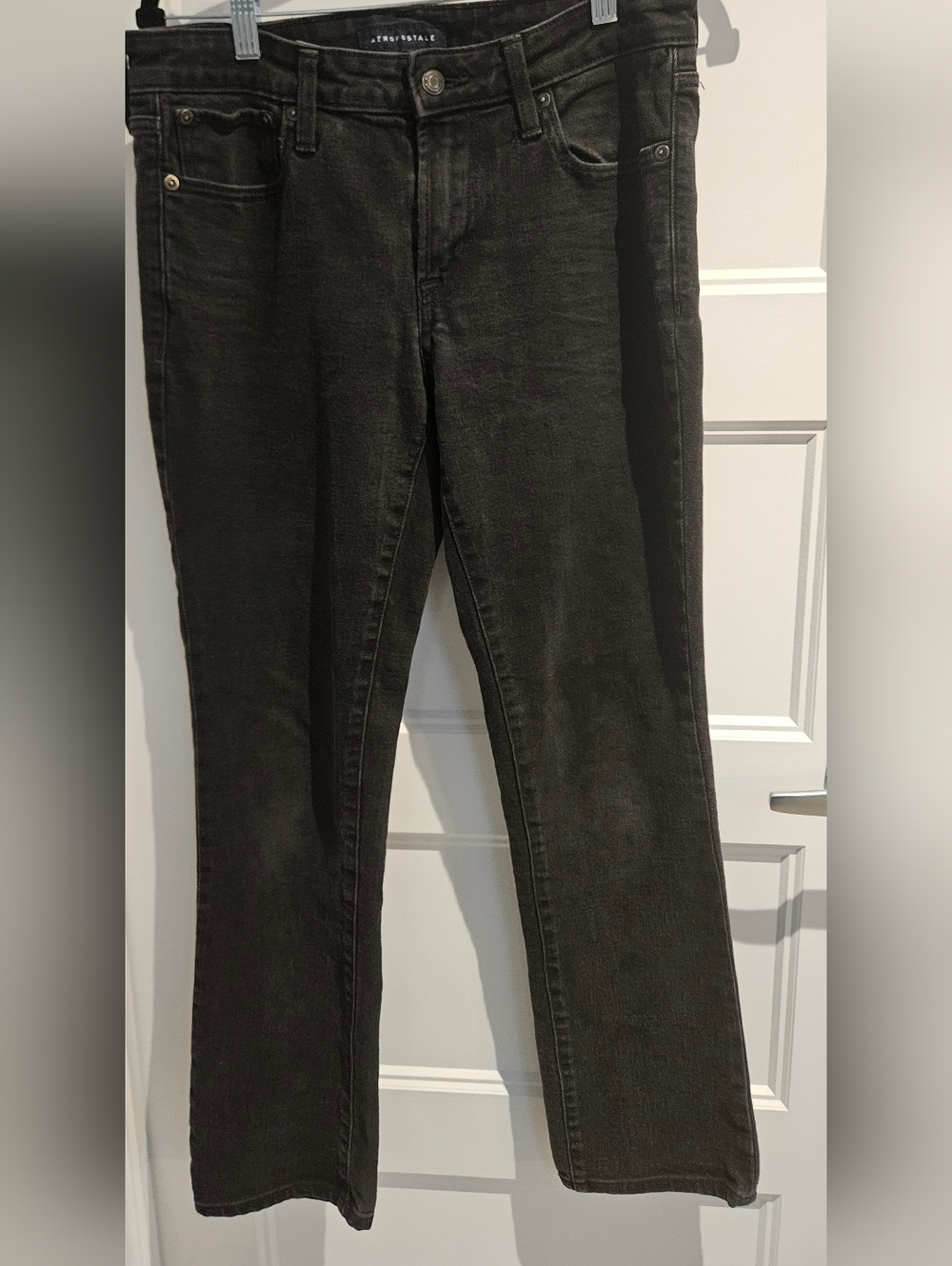 Aeropostale Women's Straight Leg Pants in Charcoal Black